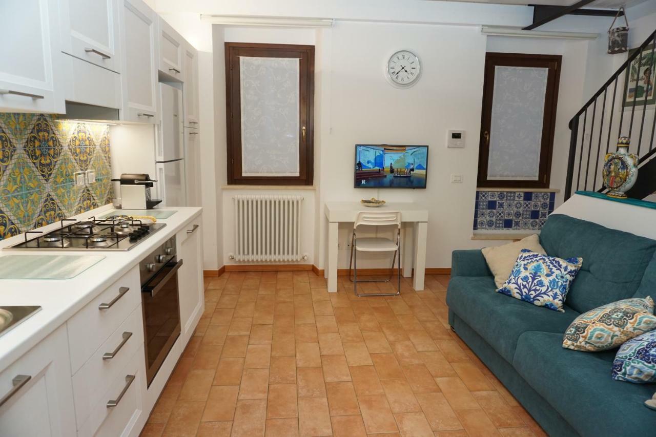 Willa Casa Vacanze Torre Dei Gualtieri San Benedetto del Tronto Zewnętrze zdjęcie